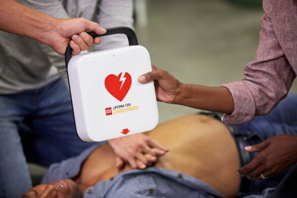 Defibrillatore DAE LIFEPAK CR2